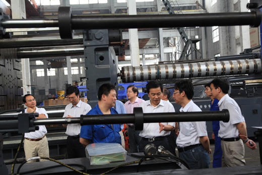 集團公司領導高溫慰問一線員工