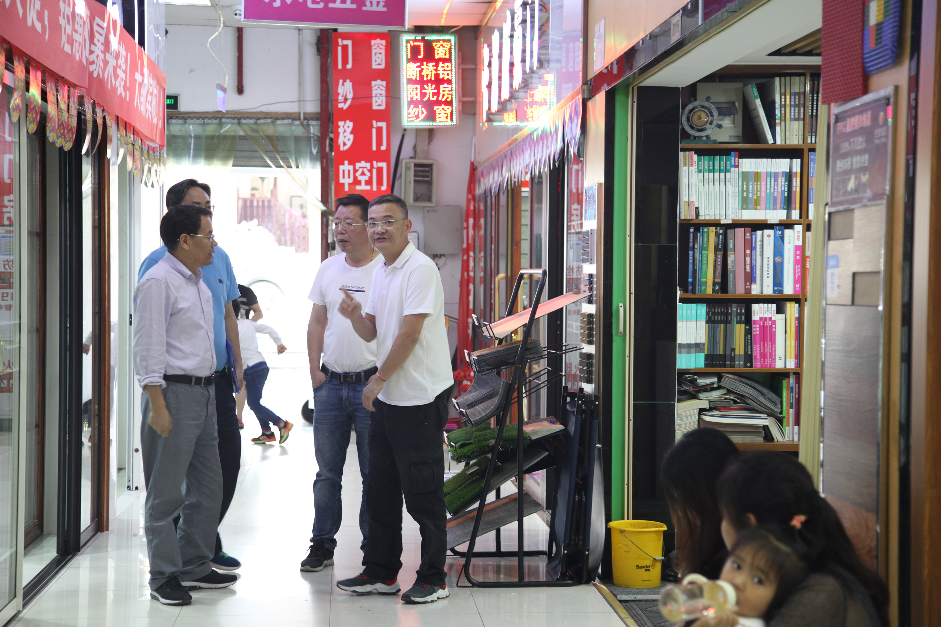 集團(tuán)公司副總經(jīng)理徐旭陽一行開展節(jié)前安全生產(chǎn)檢查