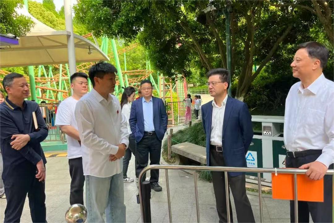 省國資委副主任董正泉一行赴杭州動物園、少兒公園開展節(jié)前安全生產(chǎn)檢查