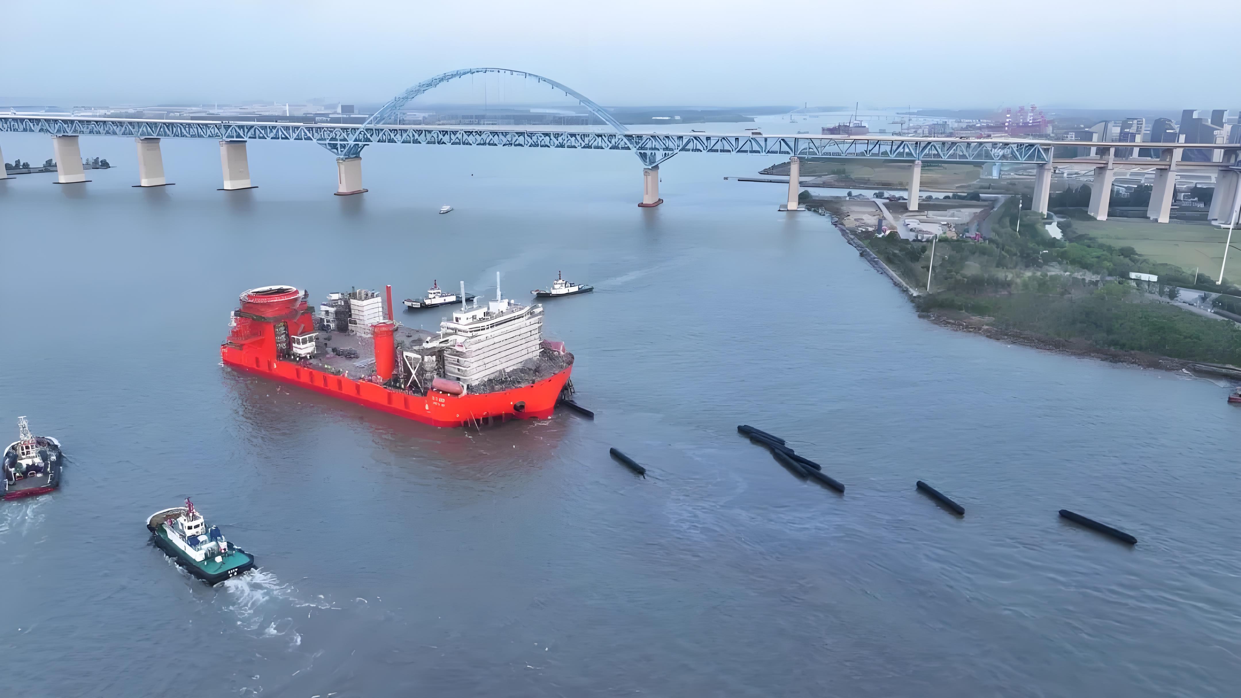 省二輕集團國瑞科技公司助力“正力3500”海上風電安裝平臺成功下水